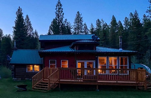 East Helena House | 111 m² House ∙ 2 bedrooms ∙ 4 guests