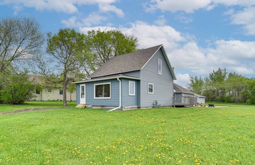 Devils Lake House | 111 m² House ∙ 3 bedrooms ∙ 9 guests