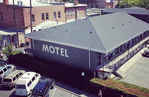 Moscow Hotel | 111 m² Motel ∙ 127 guests
