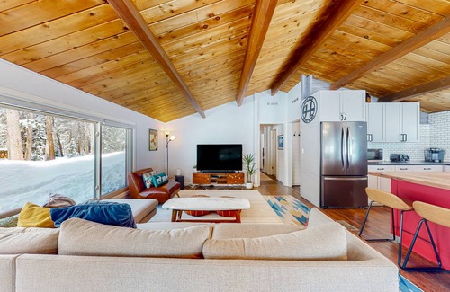 Blue River House | 114 m² House ∙ 4 bedrooms ∙ 9 guests