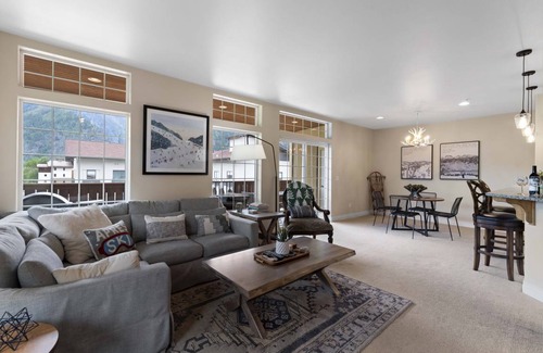 Leavenworth Condo | 117 m² Condo ∙ 2 bedrooms ∙ 5 guests