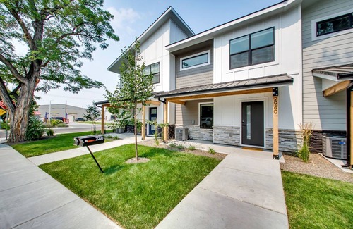 Veterans Park House | 123 m² House ∙ 3 bedrooms ∙ 7 guests