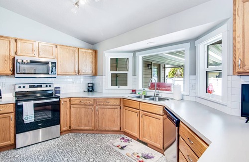 West Valley House | 125 m² House ∙ 2 bedrooms ∙ 4 guests