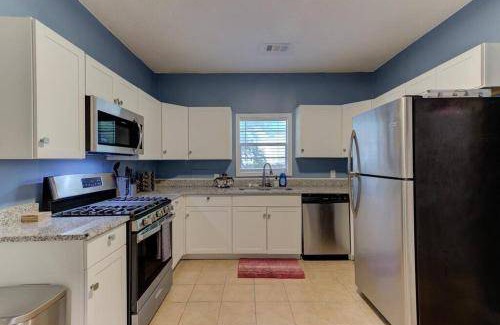 Cooper-Young Historic District House | 132 m² House ∙ 3 bedrooms ∙ 7 guests