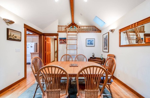 Bainbridge Island House | 133 m² House ∙ 4 guests