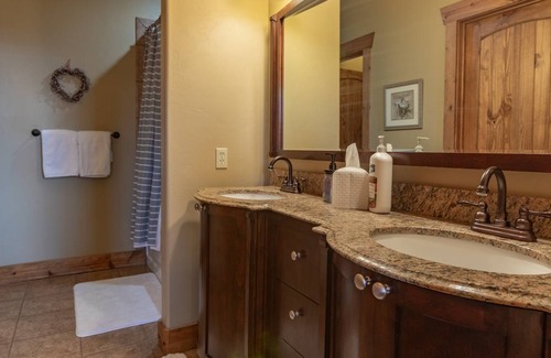 Driggs Condo | 138 m² Condo ∙ 3 bedrooms ∙ 8 guests