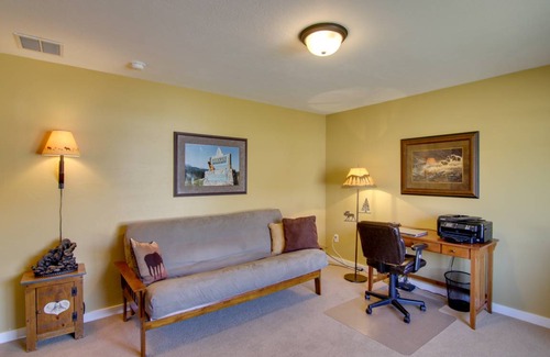 Four Corners Apartment | 139 m² Apartment ∙ 2 bedrooms ∙ 4 guests
