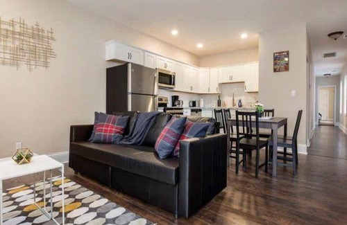 Phoenix Hill House | 139 m² House ∙ 3 bedrooms ∙ 7 guests