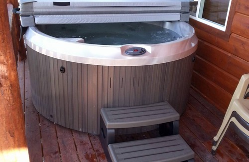 Island Park Cabin | 14 miles to Yellowstone entrance. Private HOT TUB.