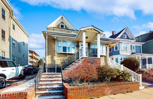 Everett House | 140 m² House ∙ 4 bedrooms ∙ 8 guests