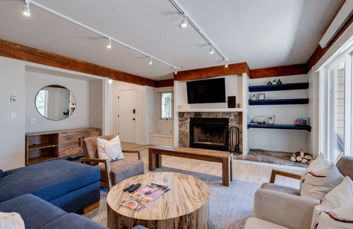 Teton Village Condo | 143 m² Condo ∙ 3 bedrooms ∙ 10 guests