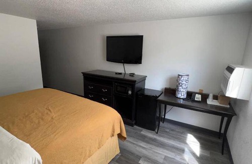 Dickinson Hotel | 144 m² Motel ∙ 4 guests