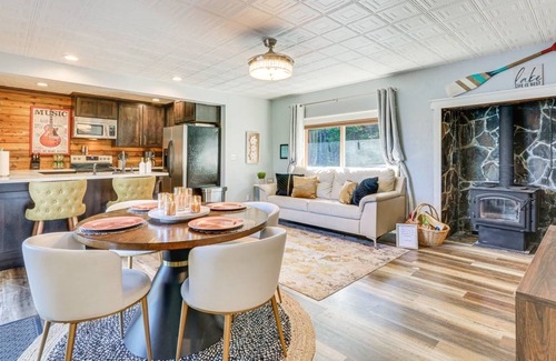 Coeur d'Alene Cottage | 148 m² Cabin ∙ 2 bedrooms ∙ 8 guests