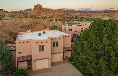 Moab South Valley House | 149 m² House ∙ 3 bedrooms ∙ 8 guests