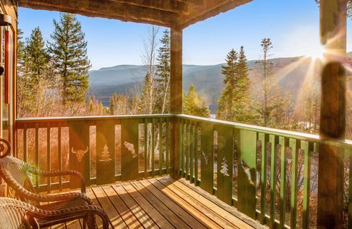 Bigfork Cabin | 151 m² Cabin ∙ 3 bedrooms ∙ 7 guests