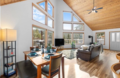 Worley House | 159 m² House ∙ 3 bedrooms ∙ 8 guests