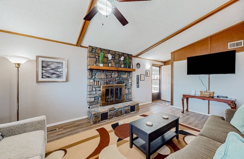 Lost Bridge Village House | 161 m² House ∙ 3 bedrooms ∙ 8 guests