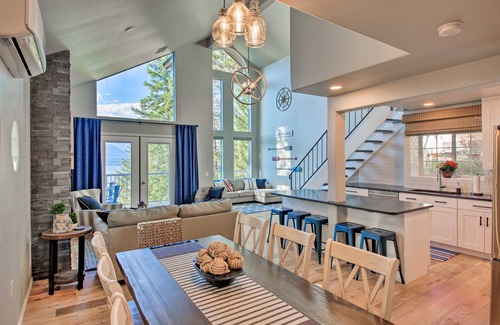 Sandpoint Cottage | 162 m² Cabin ∙ 3 bedrooms ∙ 8 guests