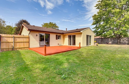 Niles House | 163 m² House ∙ 3 bedrooms ∙ 7 guests
