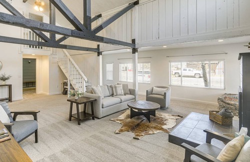 Pinedale House | 174 m² House ∙ 3 bedrooms ∙ 8 guests