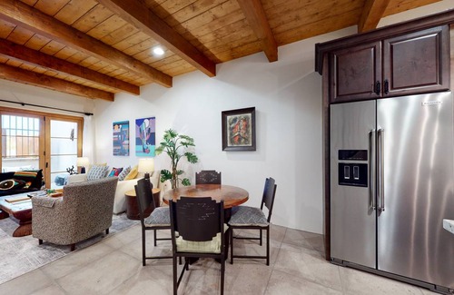 Menlo Park House | 175 m² House ∙ 2 bedrooms ∙ 6 guests