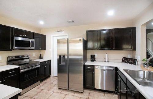 Converse House | 175 m² House ∙ 3 bedrooms ∙ 8 guests