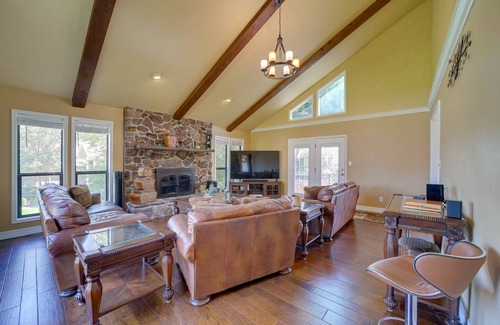 Fort Smith House | 179 m² House ∙ 2 bedrooms ∙ 4 guests