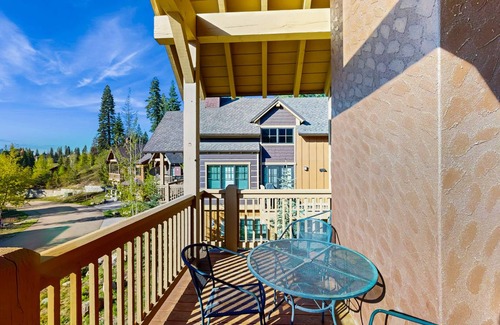Tamarack Resort House | 179 m² House ∙ 3 bedrooms ∙ 8 guests