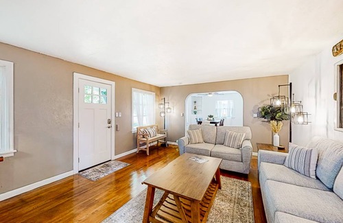 Garden District House | 180 m² House ∙ 2 bedrooms ∙ 6 guests