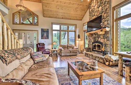 Blue River House | 181 m² House ∙ 3 bedrooms ∙ 8 guests