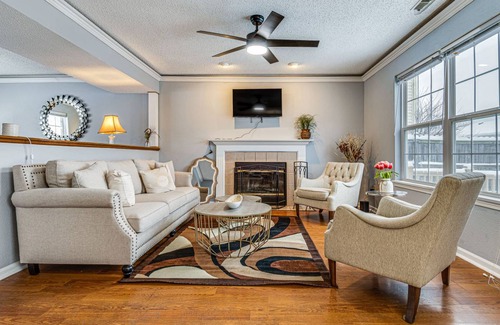 Pike House | 183 m² House ∙ 3 bedrooms ∙ 10 guests