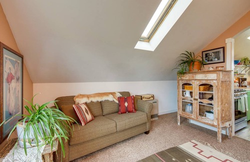 Livingston House | 185 m² House ∙ 2 bedrooms ∙ 6 guests