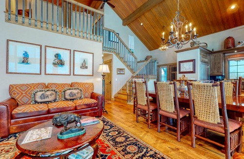 Jackson Hole Cabin | 189 m² Cabin ∙ 3 bedrooms ∙ 6 guests