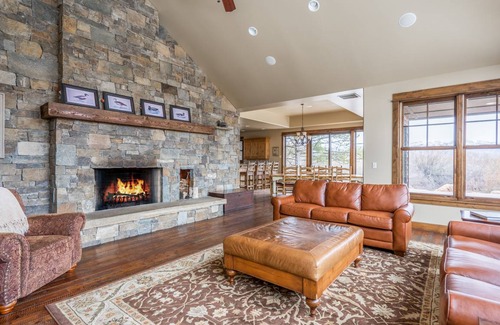 West Yellowstone House | 189 m² House ∙ 3 bedrooms ∙ 8 guests