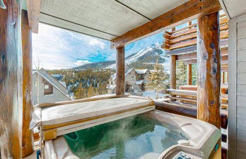 Saddle Ridge House | 195 m² House ∙ 3 bedrooms ∙ 8 guests