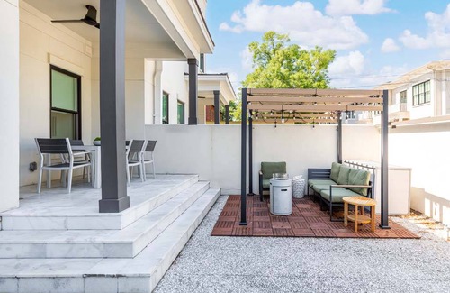 Historic Downtown Savannah House | 195 m² House ∙ 3 bedrooms ∙ 6 guests