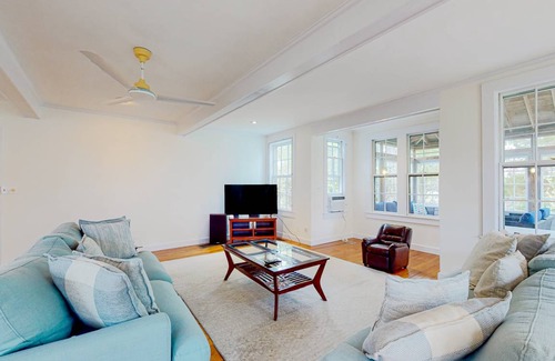 Barnstable House | 197 m² House ∙ 5 bedrooms ∙ 5 guests