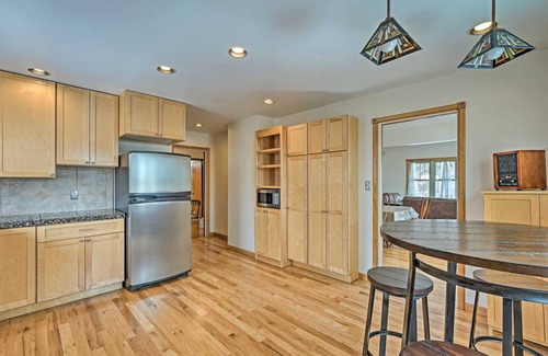 Laramie House | 197 m² House ∙ 3 bedrooms ∙ 8 guests