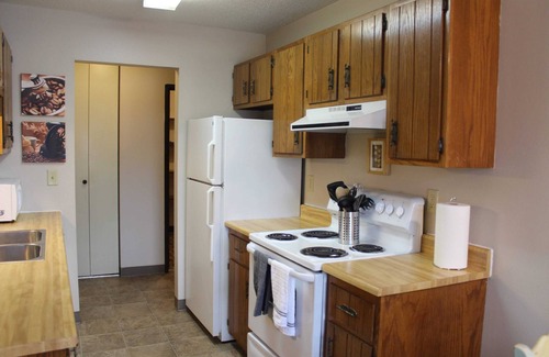 Fargo Apartment | 2 Bed, 1.5 Bath short and long term furnished rental in Fargo, ND.