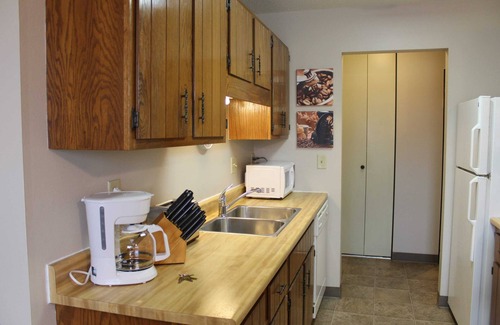 Fargo Apartment | 2 Bed, 1.5 Bath short and long term furnished rental in Fargo, ND.