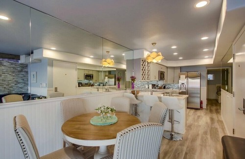 Mission Beach Condo | 2 Floors of Ocean Front - Penthouse + 2nd Level - A/C