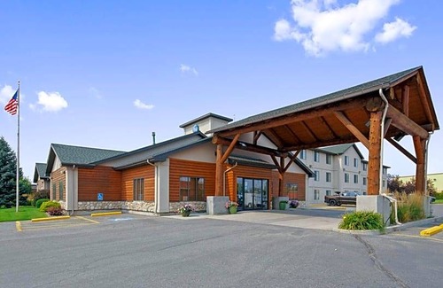 Laurel Hotel | 2-Star Hotel ∙ Best Western Yellowstone Crossing