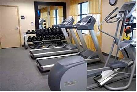 Green River Hotel | 2-Star Hotel ∙ Hampton Inn & Suites Green River