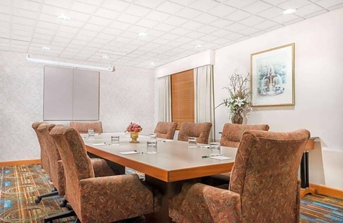 Lima Hotel | 2-Star Hotel ∙ Wingate by Wyndham Lima