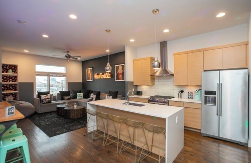 Nashville House | 20 🛌 BEDS | 🏡 🏡 2 SIDE BY SIDE | LARGE ​🎉 CELEBRATIONS