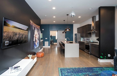 Nashville House | 20 🛌 BEDS | 🏡 🏡 2 SIDE BY SIDE | LARGE ​🎉 CELEBRATIONS |🌃 VIEWS| POOL 🎱