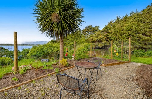 Cape Meares House | 210 m² House ∙ 3 bedrooms ∙ 6 guests