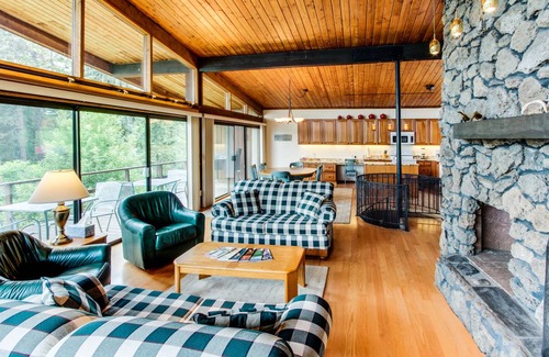 Coeur d'Alene Cabin | 211 m² Cabin ∙ 3 bedrooms ∙ 6 guests