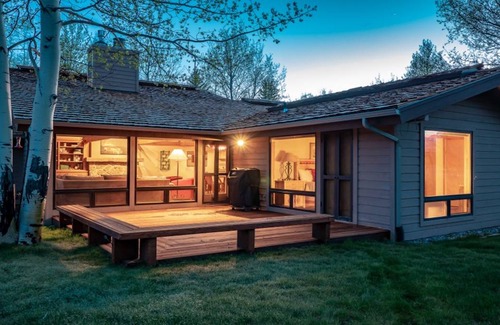 Jackson Hole House | 212 m² House ∙ 3 bedrooms ∙ 5 guests
