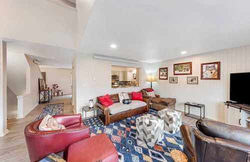 Teton Village Condo | 230 m² Condo ∙ 4 bedrooms ∙ 13 guests